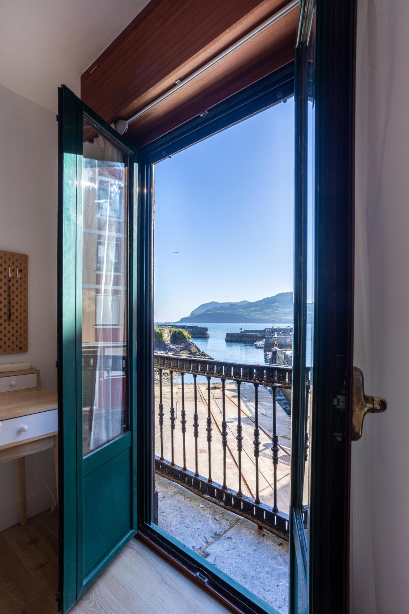 Old Port Apartment Mundaka